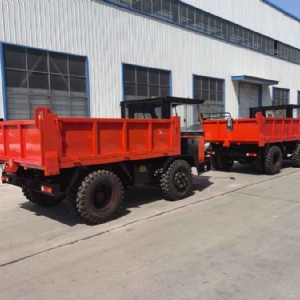 隨車(chē)挖運(yùn)輸車(chē)